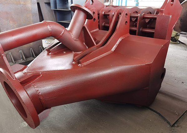 DN315 drag head priming paint.jpg